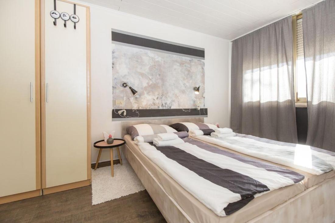 Apartments With Wifi Rabac, Labin - 17261 Rum bild